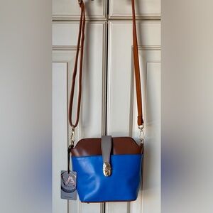 NWT Valentina Colorblock Crossbody with Gold Accent. Small sized.